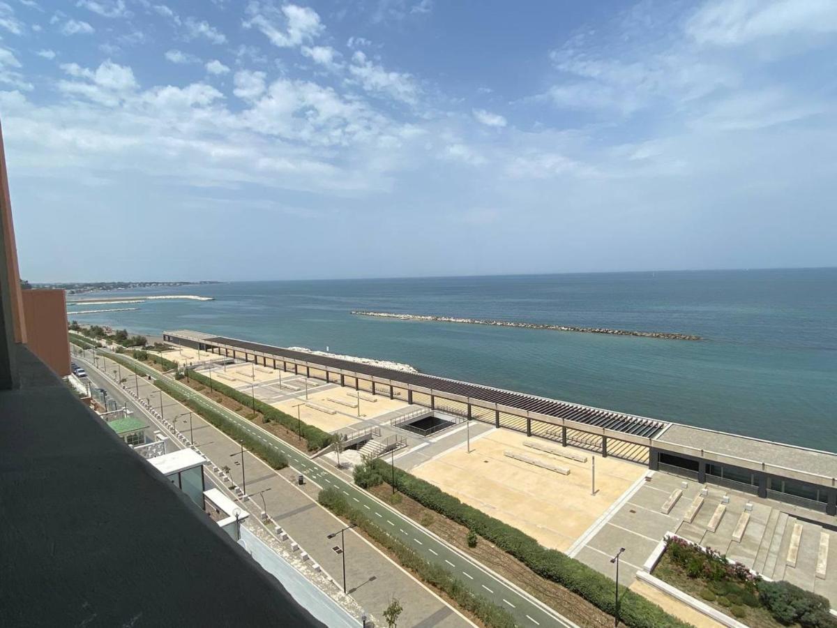 Fronte Mare By Apulia Accommodation Bari Exterior photo